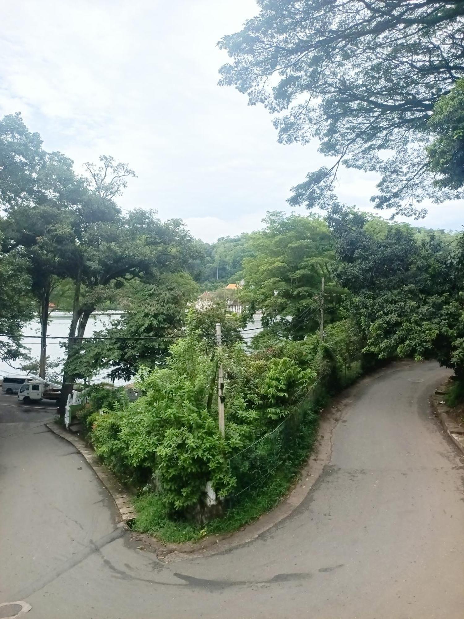 Tenshin Residance. Kandy Habitación foto